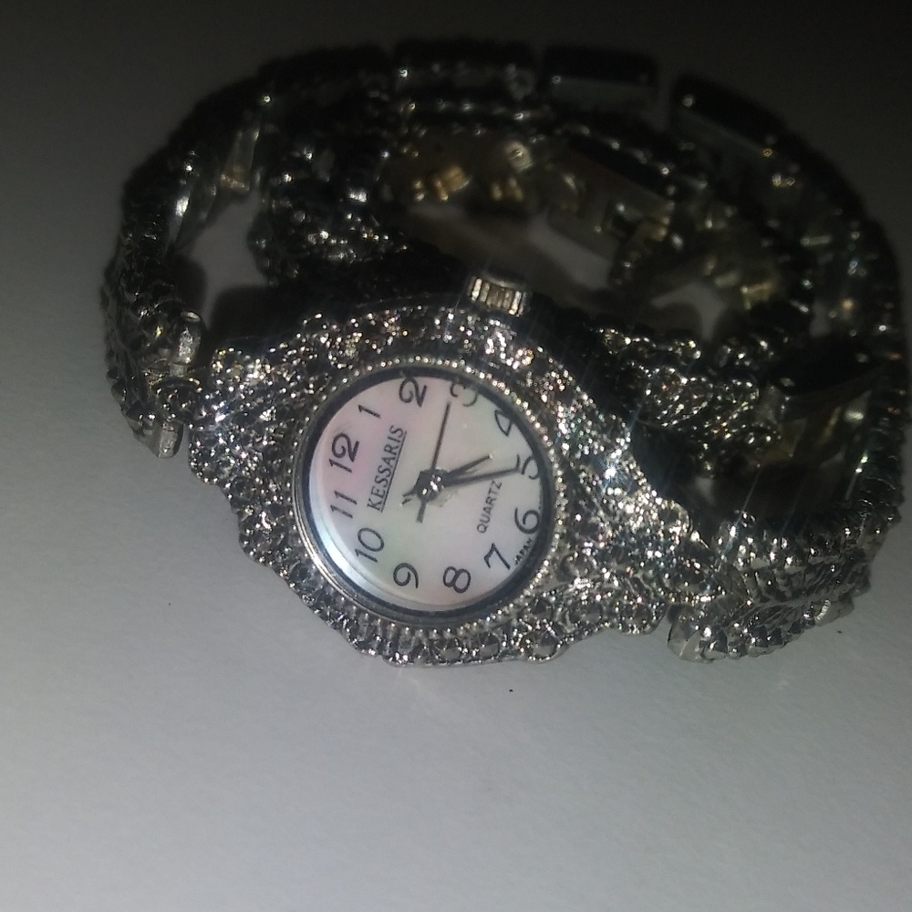 Kessaris womens watch& braclet